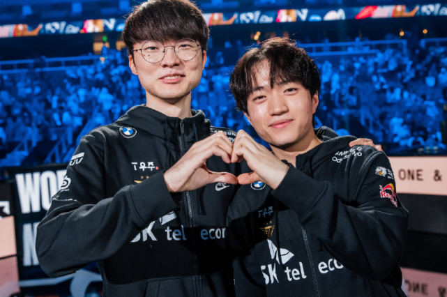 Faker重返赛场,晋级下一阶段首场状态出色,切尔西观众沸腾!热度持续攀升的简单介绍 Faker重返赛场,晋级下一阶段首场状态出色,切尔西观众沸腾!热度持续攀升的简单介绍