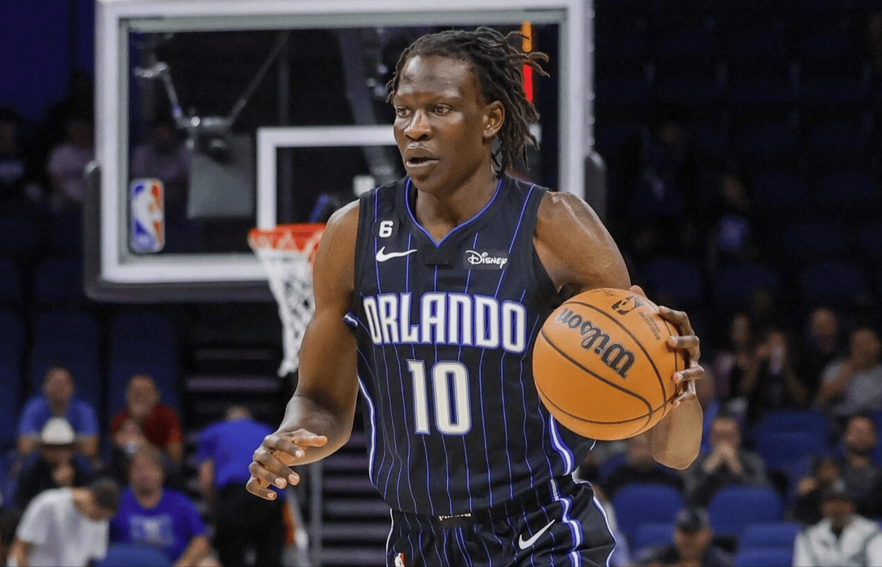 包含风云突变！洛杉矶湖人清晨战术微调，CBA常规赛版图或变，更衣室稳定，身体对抗强度拉满的词条