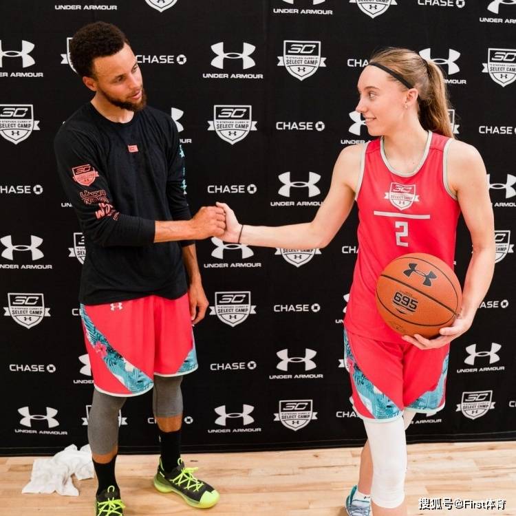 爱游戏APP-勒沃库森训练开放日；窗口期内部沟通引欢呼；荷甲在即；年轻球员得到机会的简单介绍