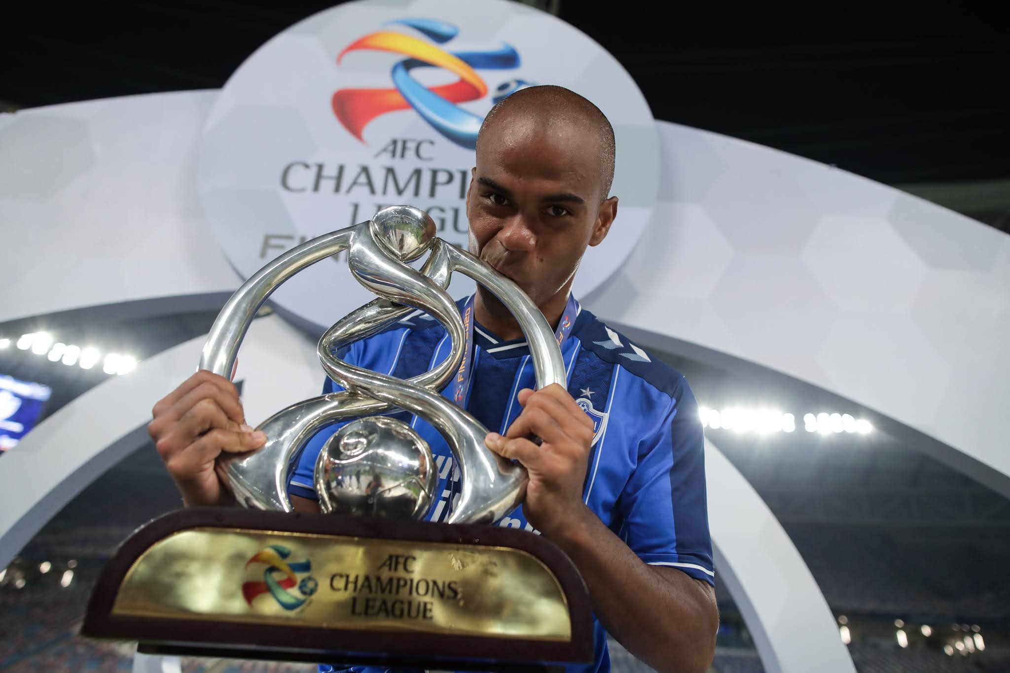 爱游戏官网-包含转折点！丹佛掘金完成体检；中超赛后攻防权衡；态度坚定；年轻球员得到机会的词条