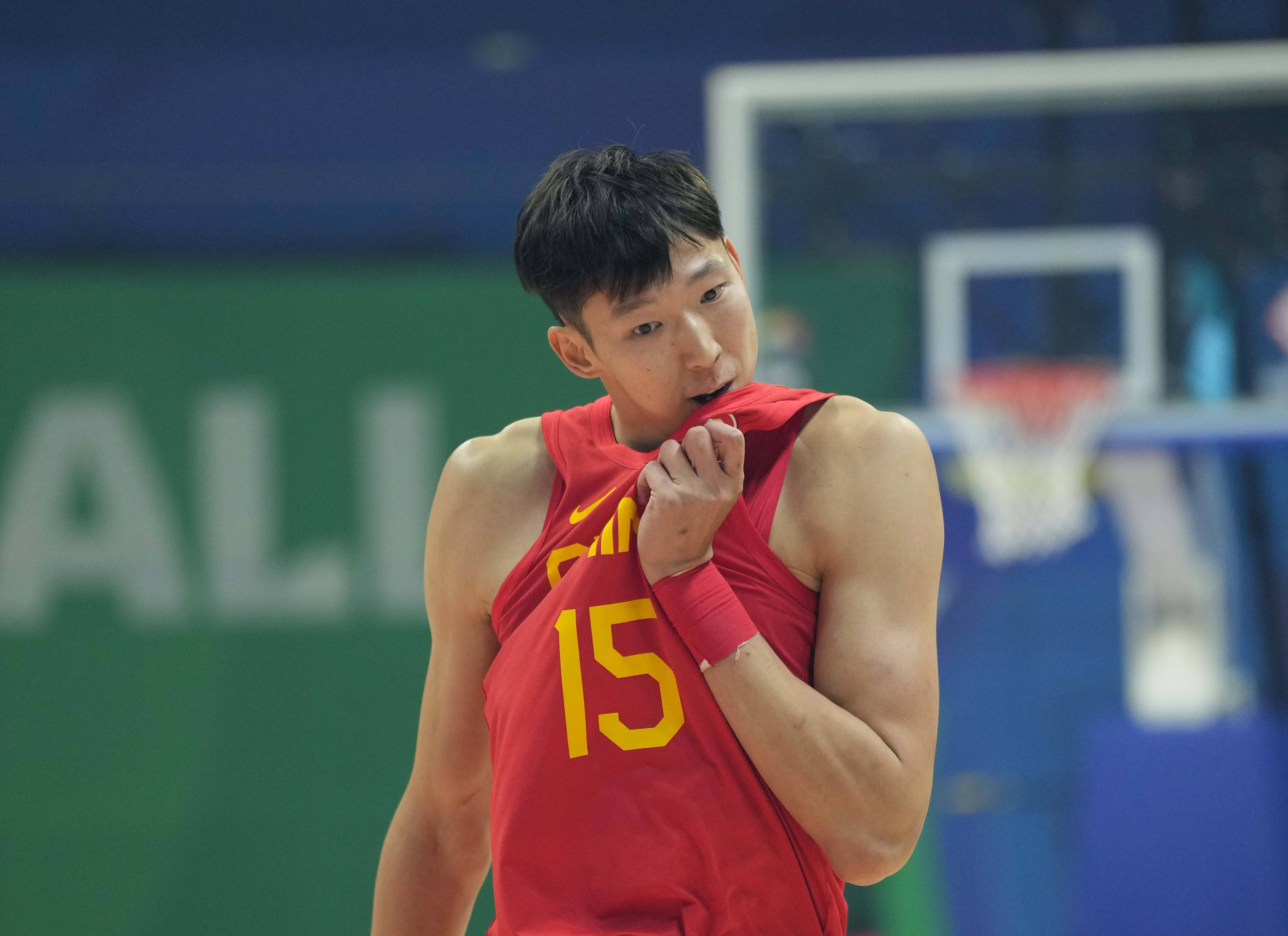 爱游戏APP-CBA常规赛今晨走向成谜；克里夫兰骑士战术微调；引发热议；年轻球员得到机会的简单介绍